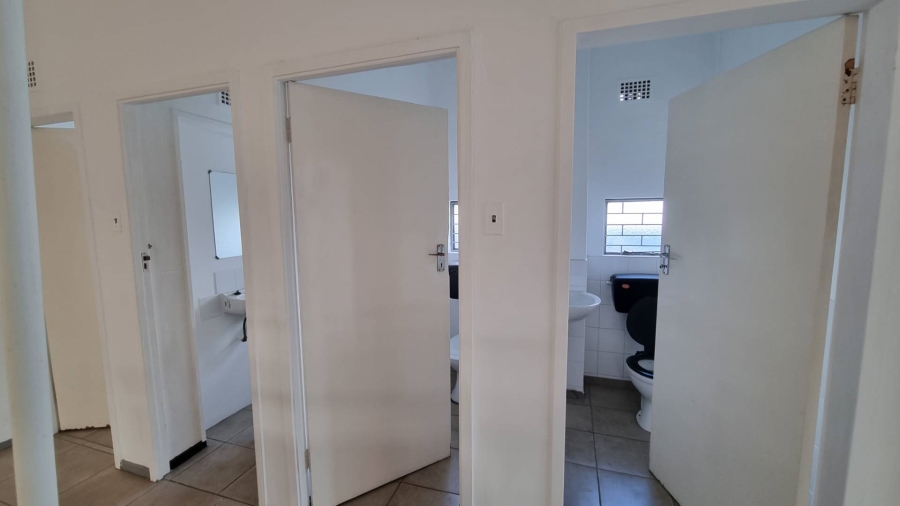 To Let Commercial Property for Rent in Woodstock Western Cape